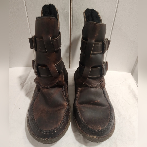 Twinstrap Ring Boots 10 - Picture 2 of 6